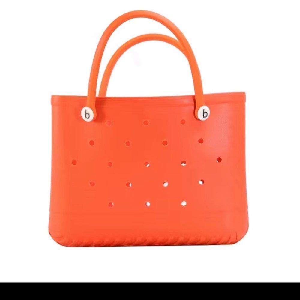 NWT Meduim size rubber tote made like a bogg bag
